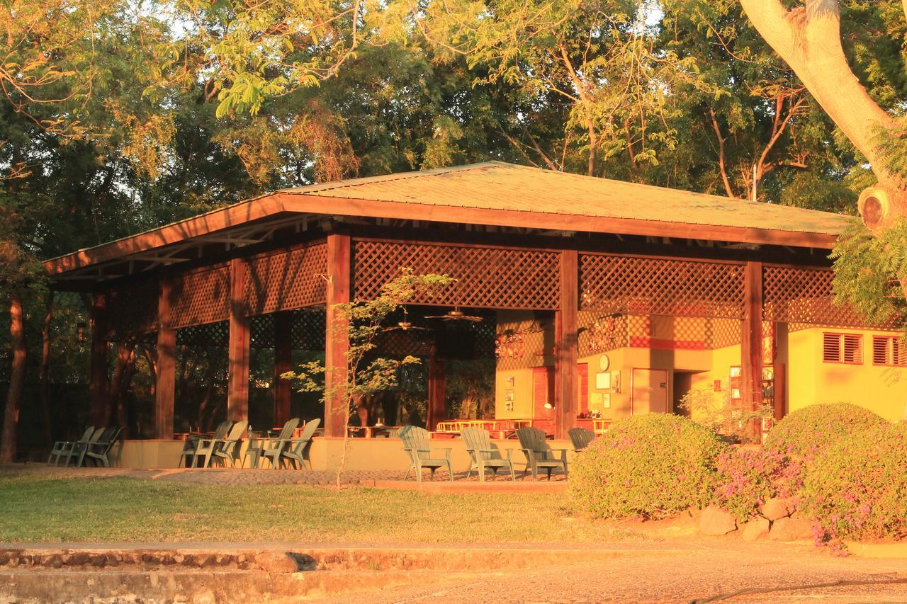 波多巴利亚斯山林小屋 Bahia de Jiquilisco 外观 照片