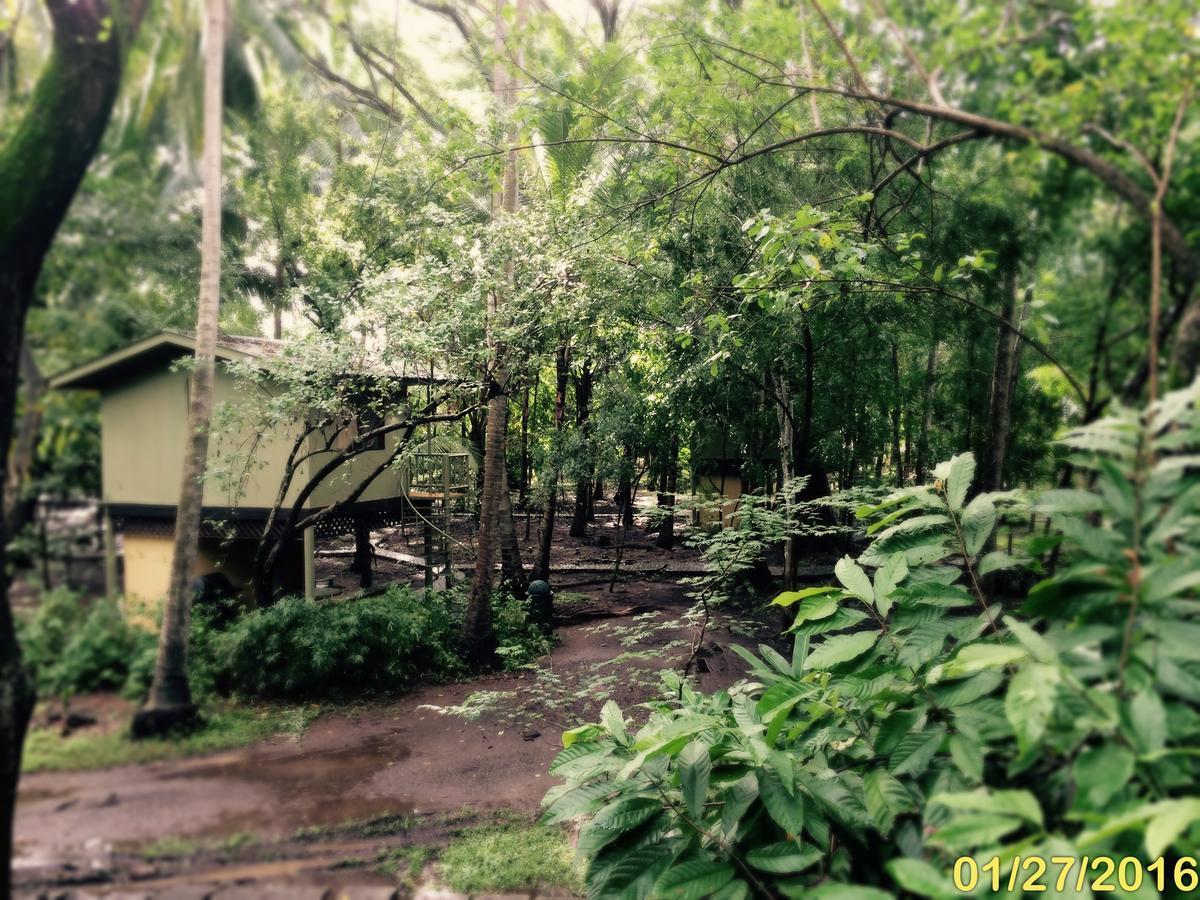 波多巴利亚斯山林小屋 Bahia de Jiquilisco 外观 照片