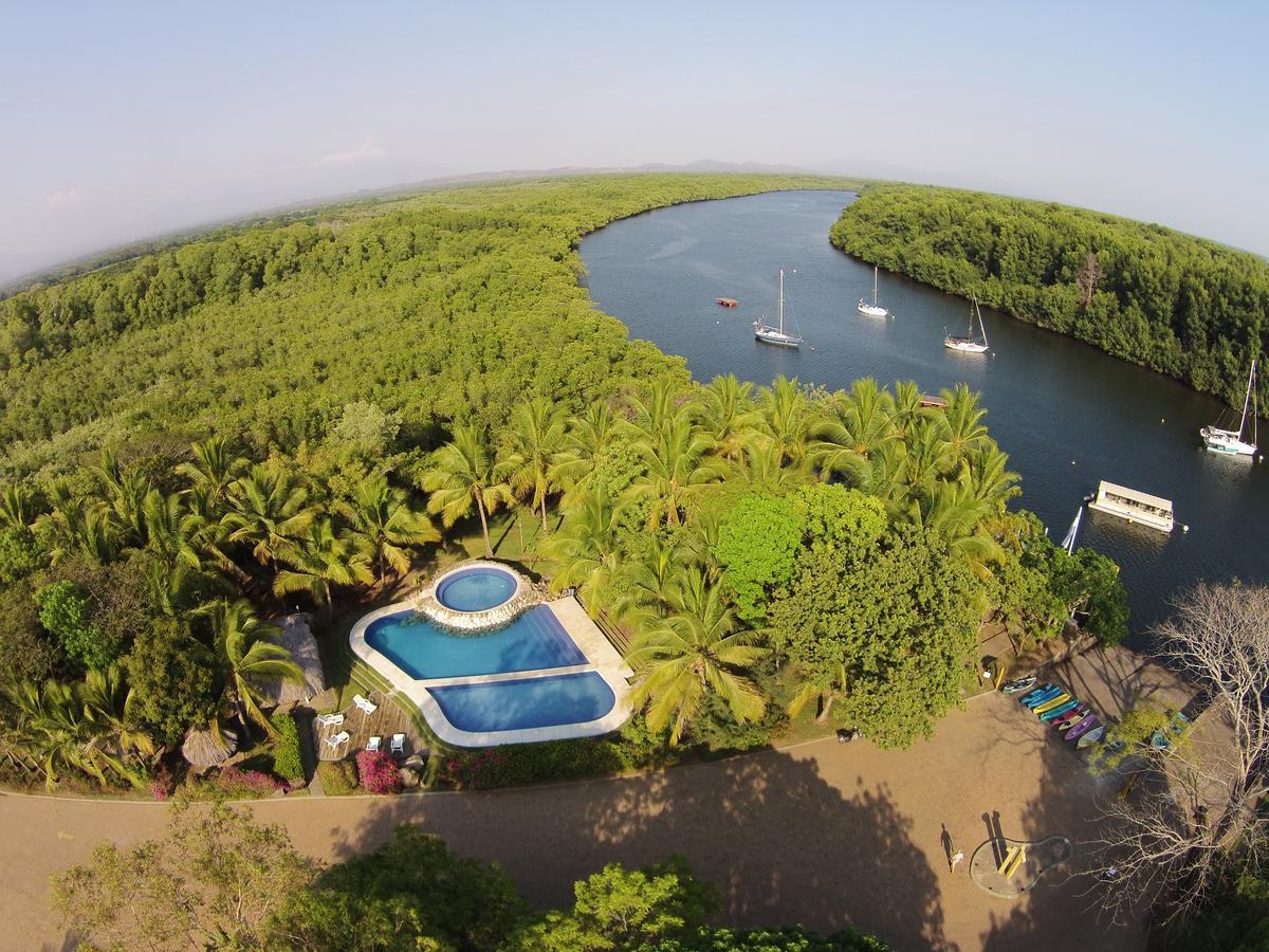 波多巴利亚斯山林小屋 Bahia de Jiquilisco 外观 照片